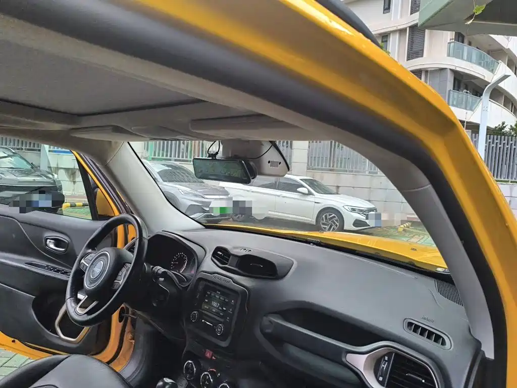 Jeep Renegade — миниатюра 19