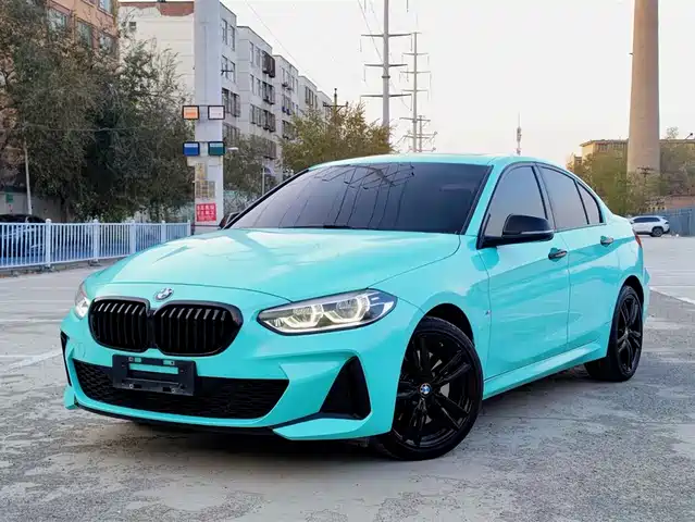BMW 1 SERIES
