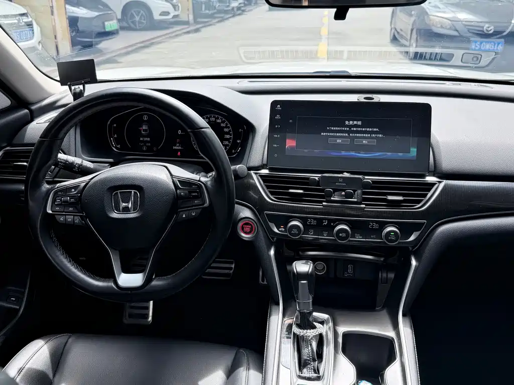 Honda Accord 2022 260TURBO Luxury
