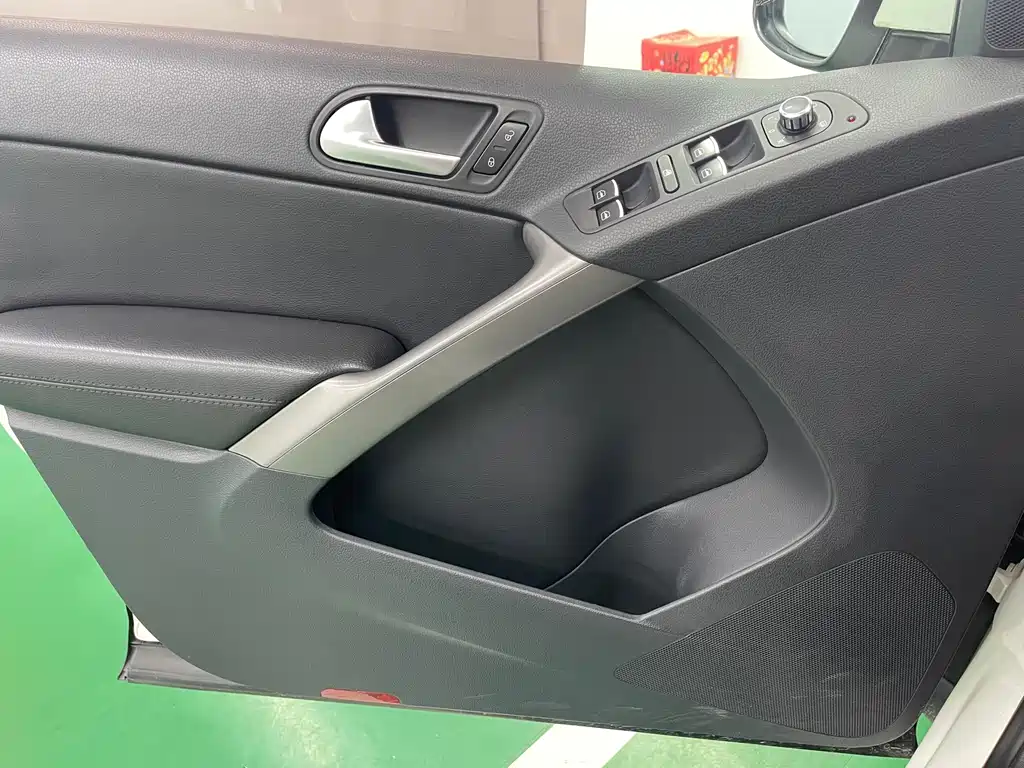 Volkswagen Tiguan — миниатюра 19