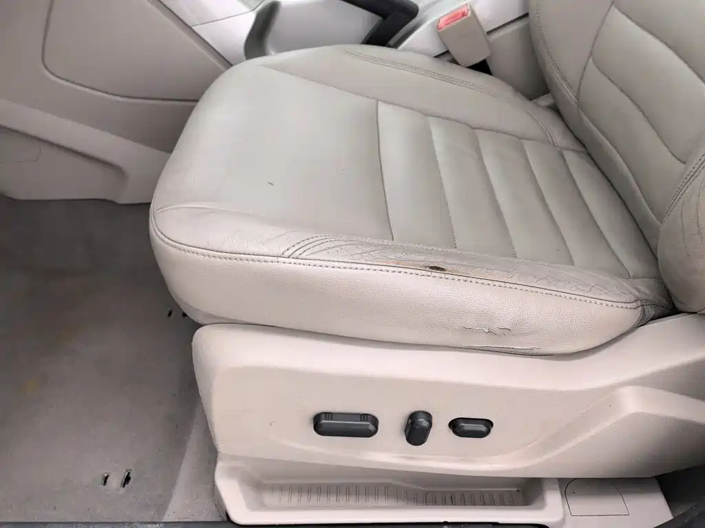 Ford Kuga — миниатюра 20