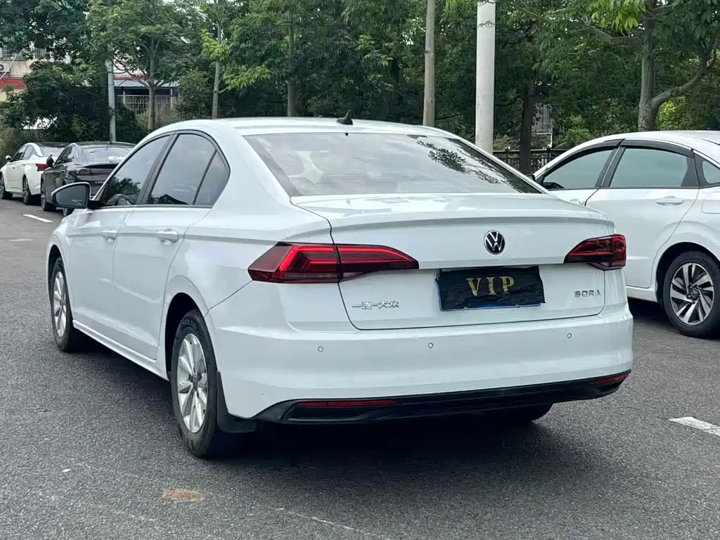 Volkswagen Bora 2020 1.5L AT Elite