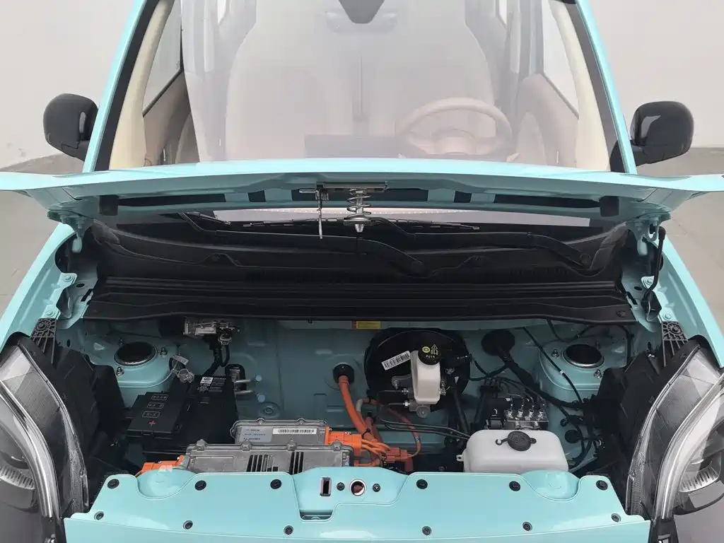 Wuling MINIEV — миниатюра 6