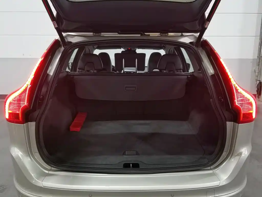 Volvo XC60 — миниатюра 16