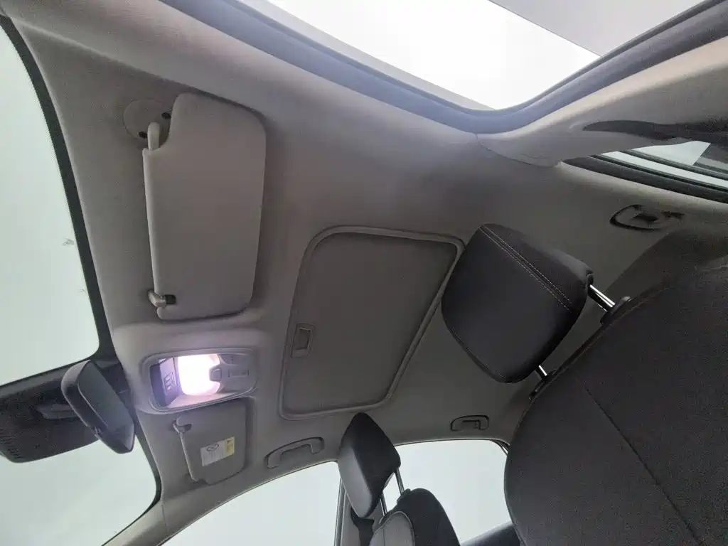 Buick Verano — миниатюра 14