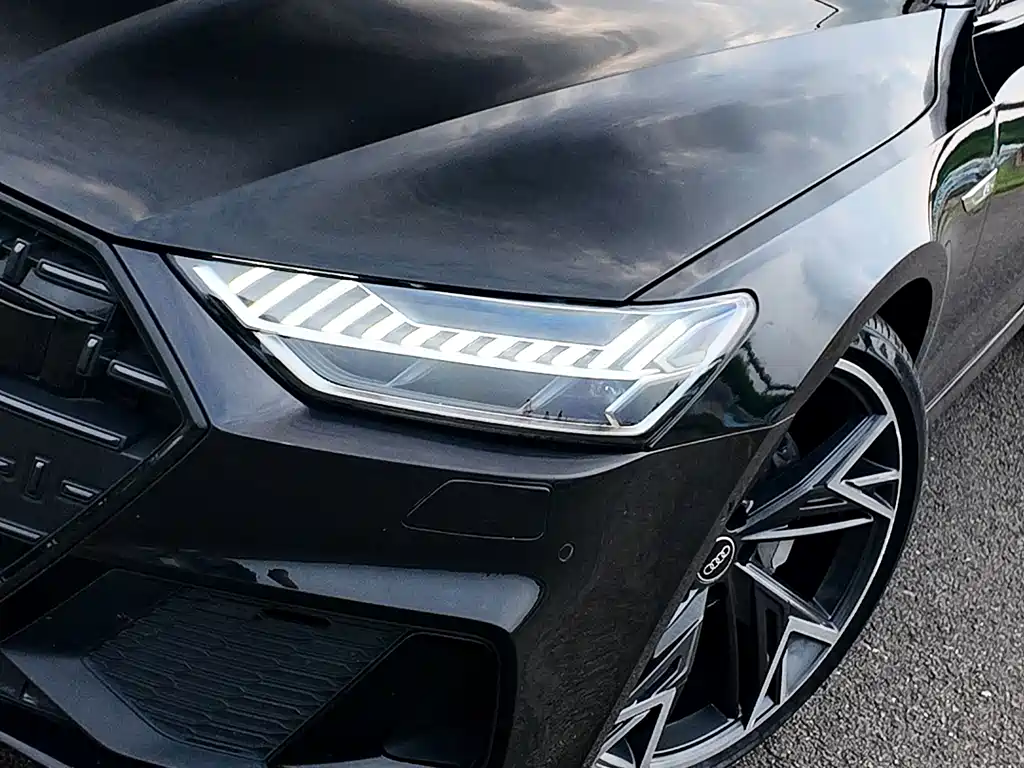 Audi A7L — миниатюра 4