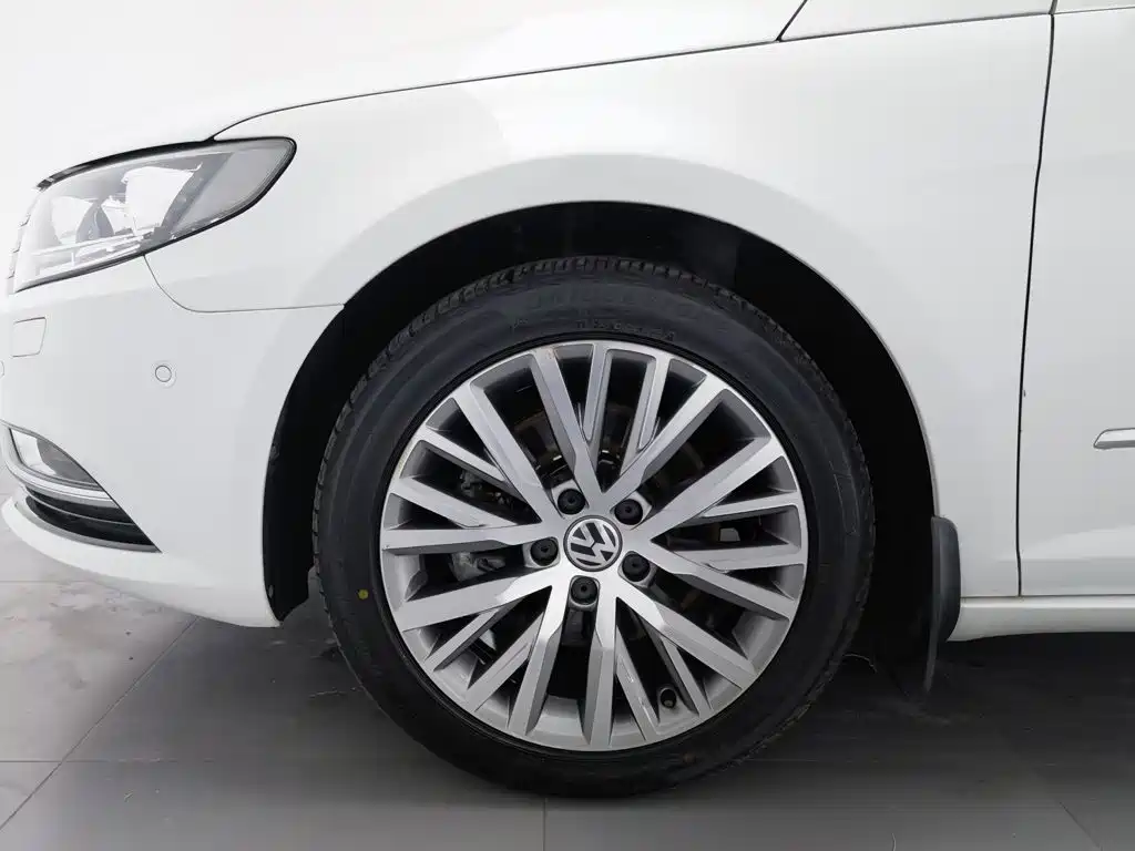 Volkswagen CC — миниатюра 17