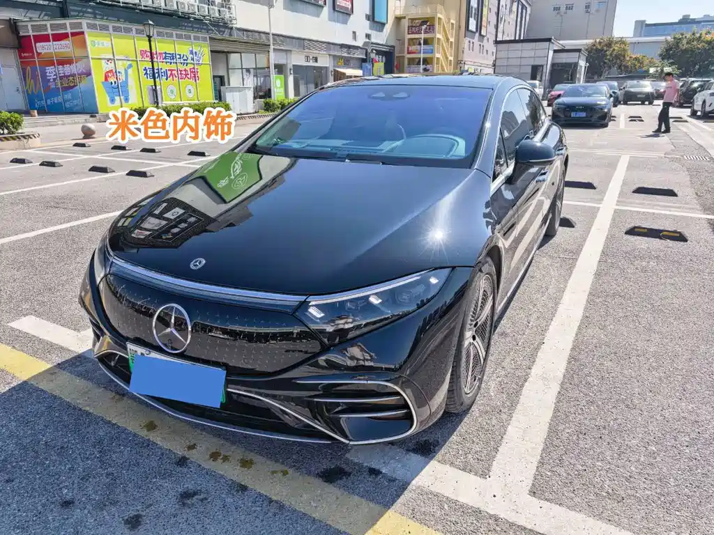 Mercedes-Benz EQS