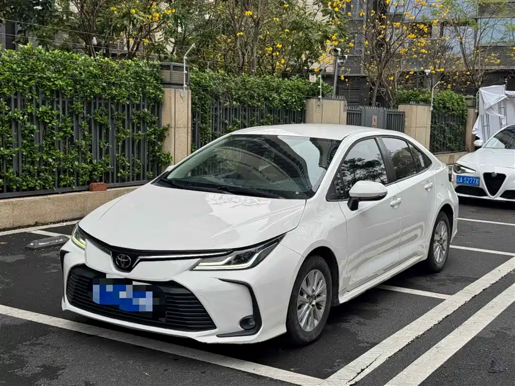 TOYOTA COROLLA