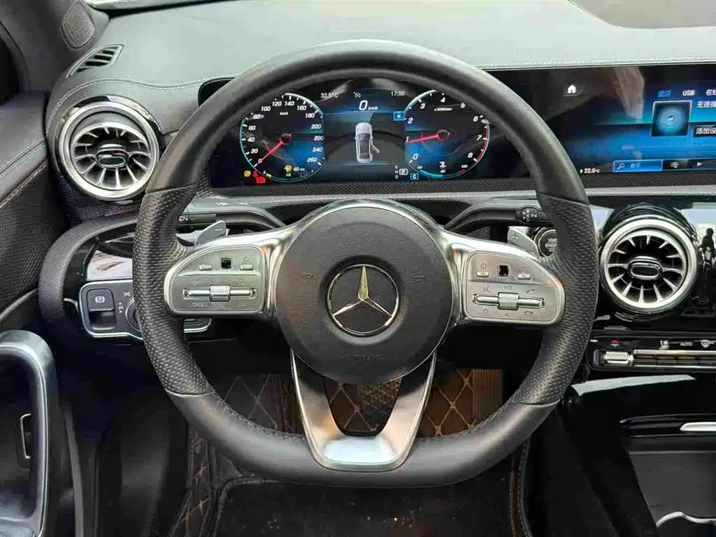 Mercedes-Benz A-Class — миниатюра 6
