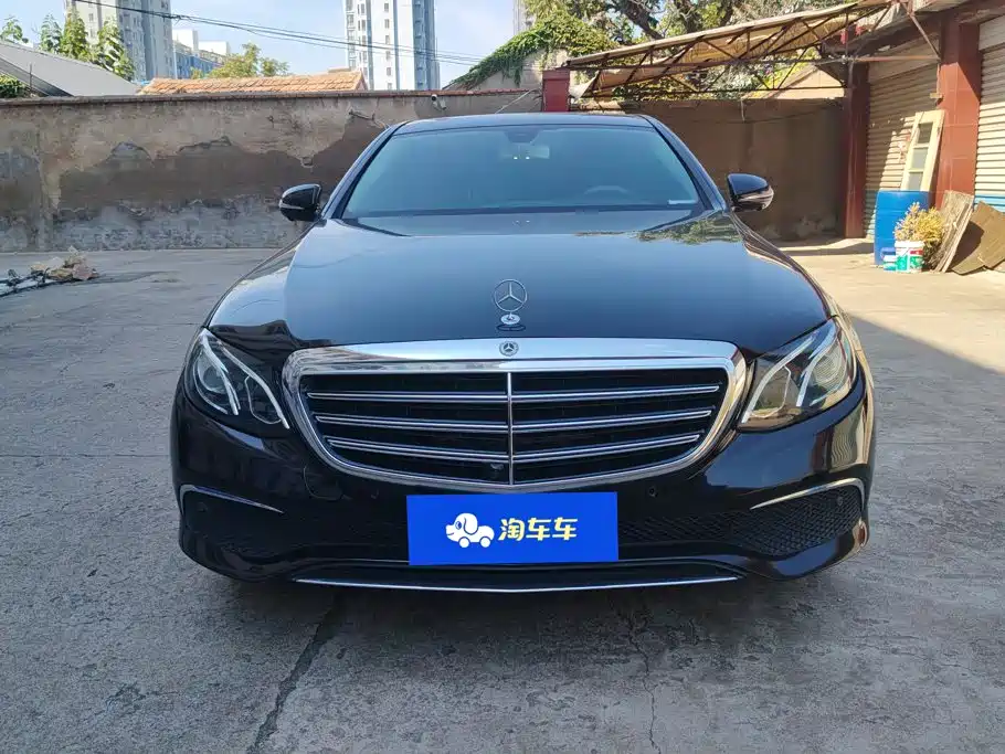Mercedes-Benz E-Class — миниатюра 2