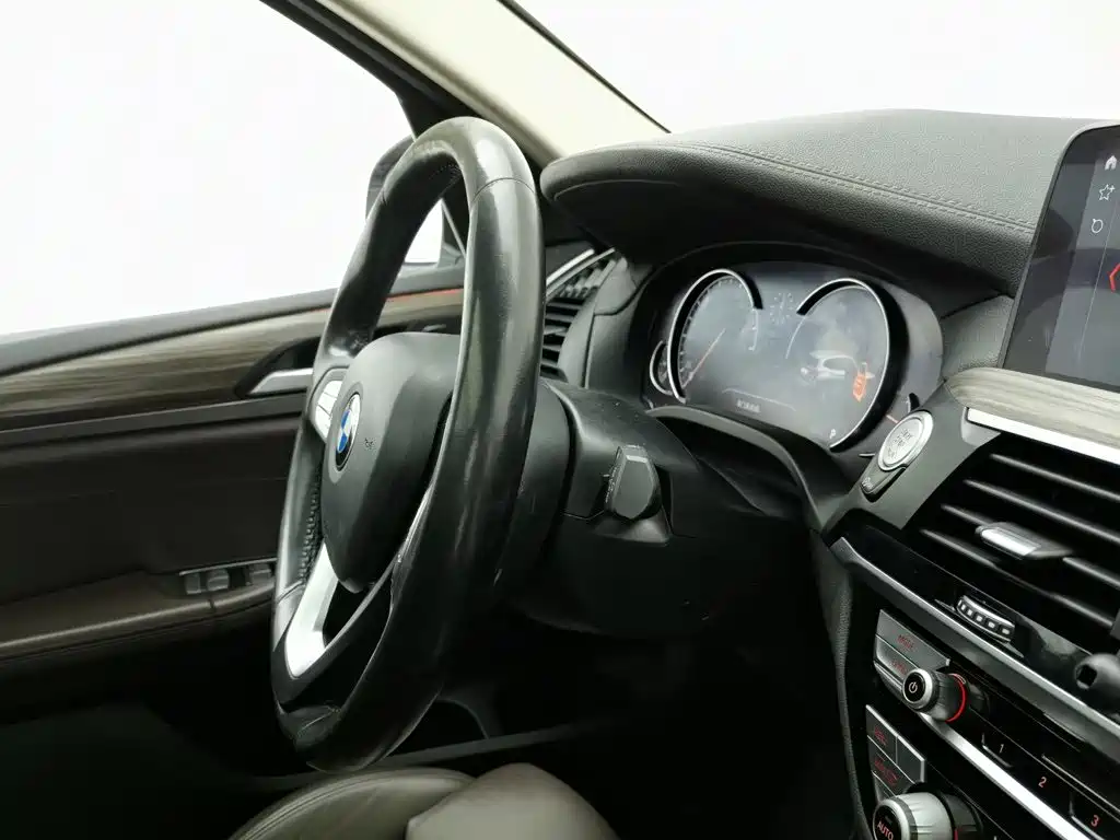 BMW X3 — миниатюра 22