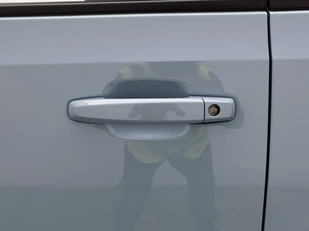 Wuling MINIEV — миниатюра 18