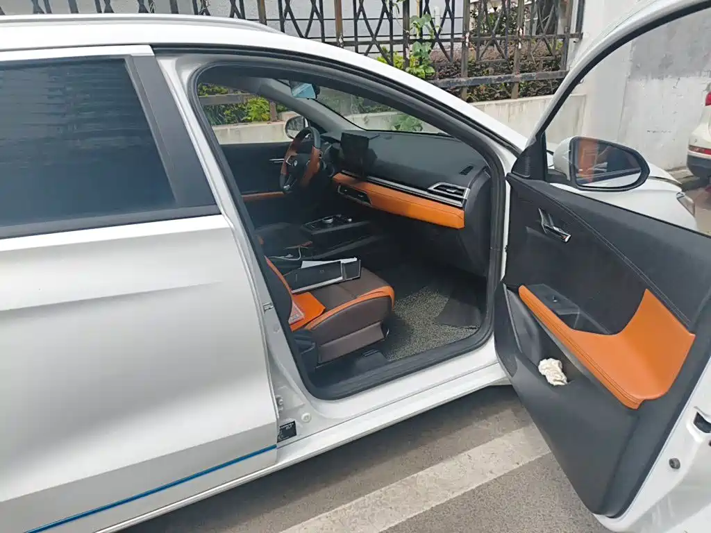 BYD e2 — миниатюра 18