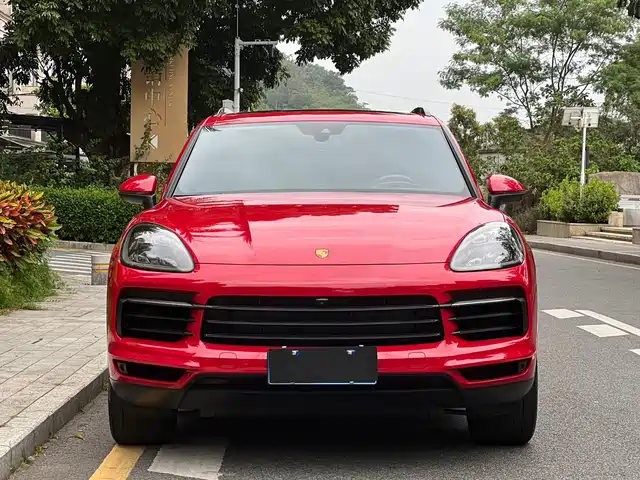 PORSCHE CAYENNE