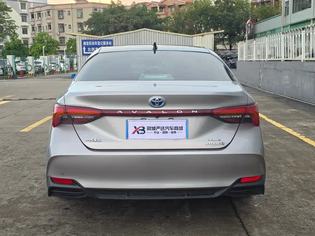 Toyota Avalon — миниатюра 5