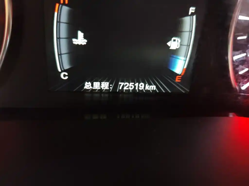 BYD MAX — миниатюра 13