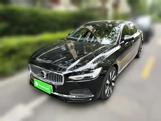 VOLVO  S90 PLUG IN HYBRID 2023