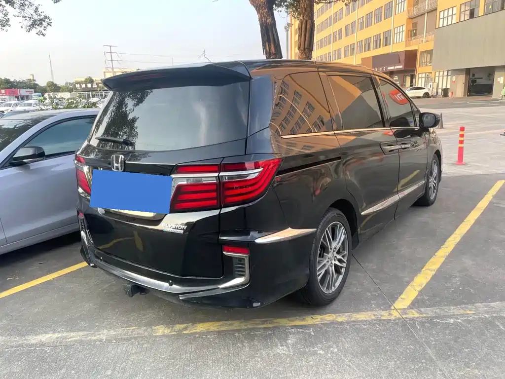 Honda Elysion — миниатюра 6