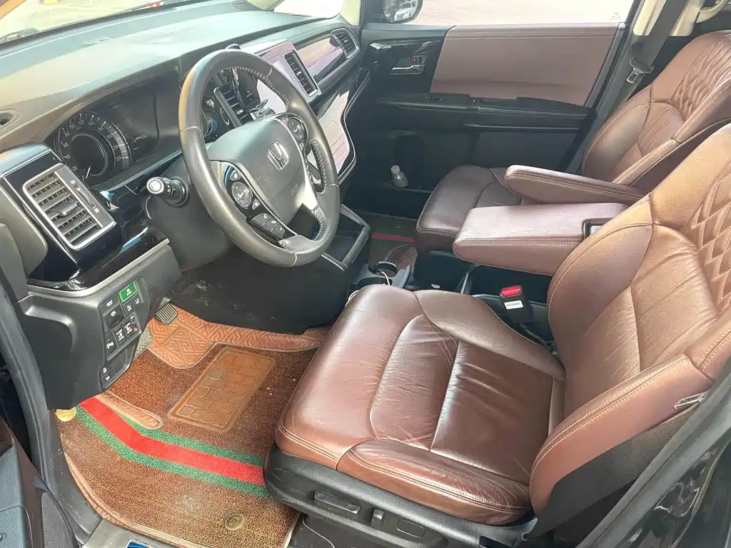 Honda Elysion — миниатюра 8