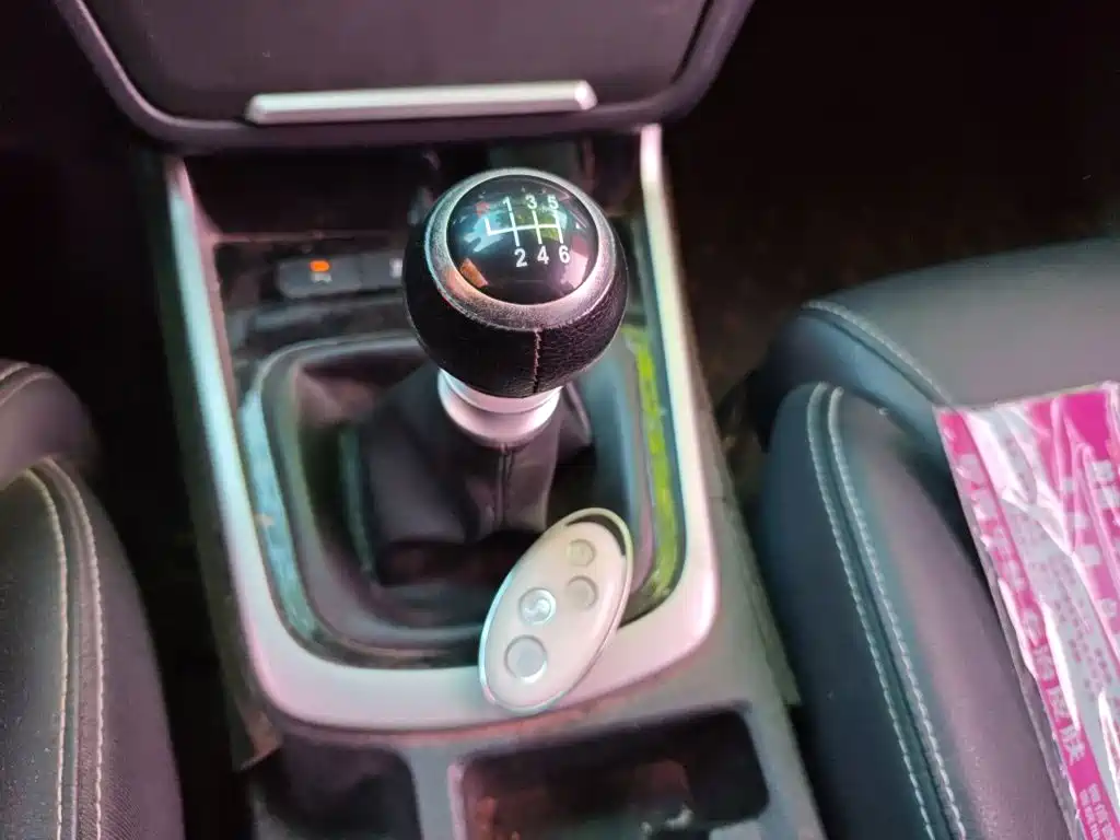 BYD MAX — миниатюра 15
