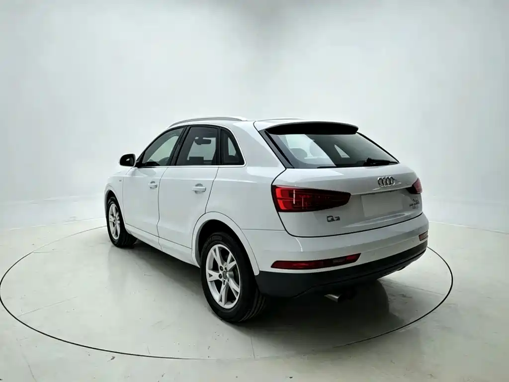 Audi Q3 — миниатюра 5