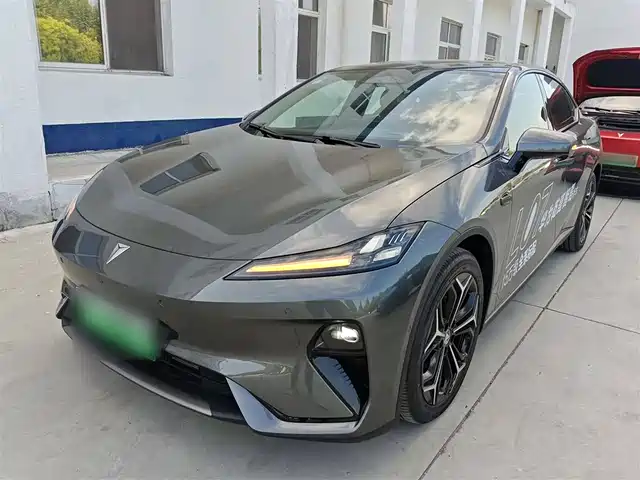 DARK BLUE CAR DARK BLUE L07 2025