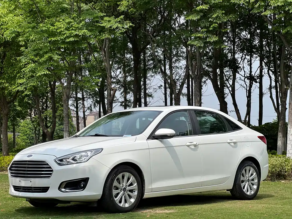 Ford Escort 2016