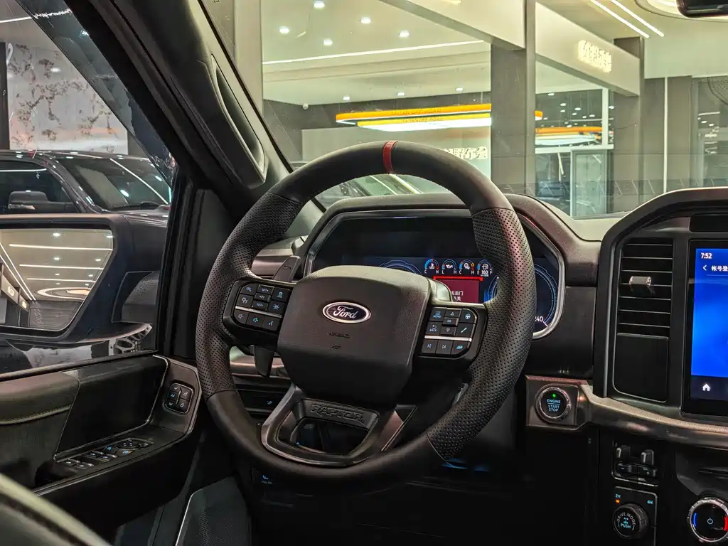 Ford F-150 Raptor — миниатюра 8