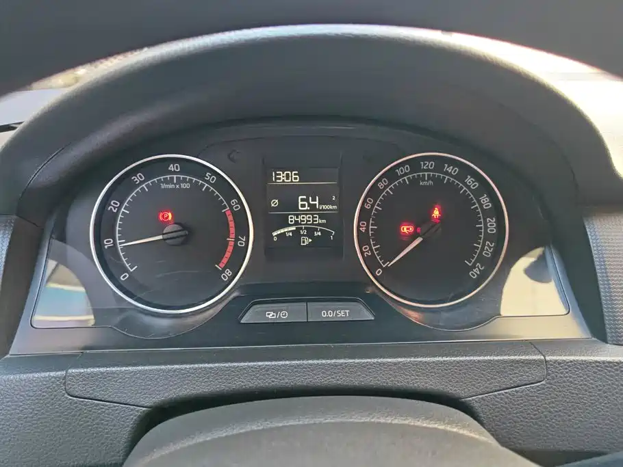 Skoda Rapid Spaceback — миниатюра 14
