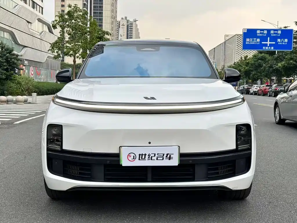 Li Auto Li L8 — миниатюра 2