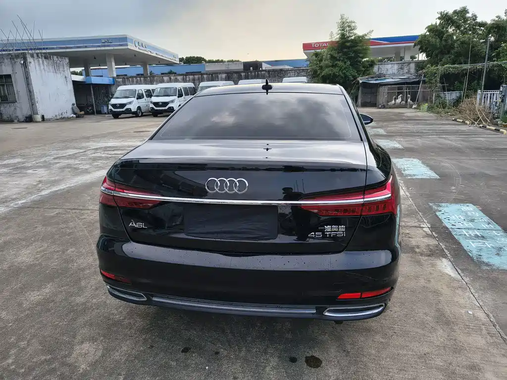 Audi A6L — миниатюра 6