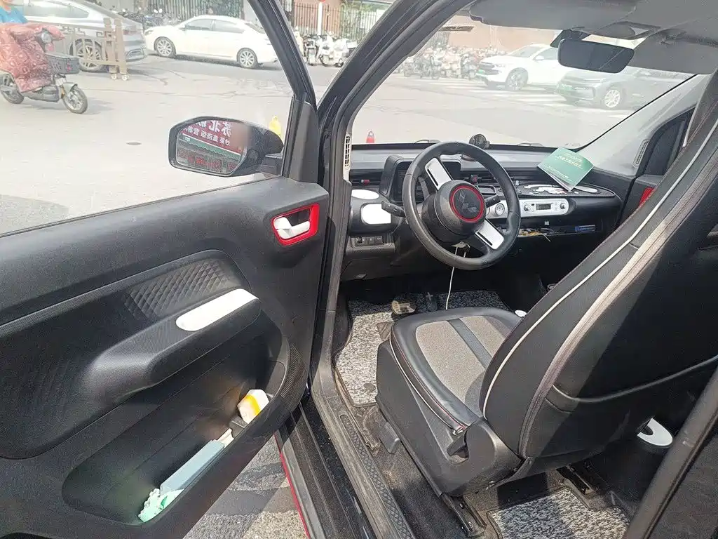 Wuling MINIEV — миниатюра 13