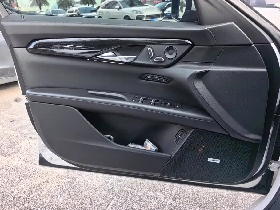 Cadillac CT6 — миниатюра 7