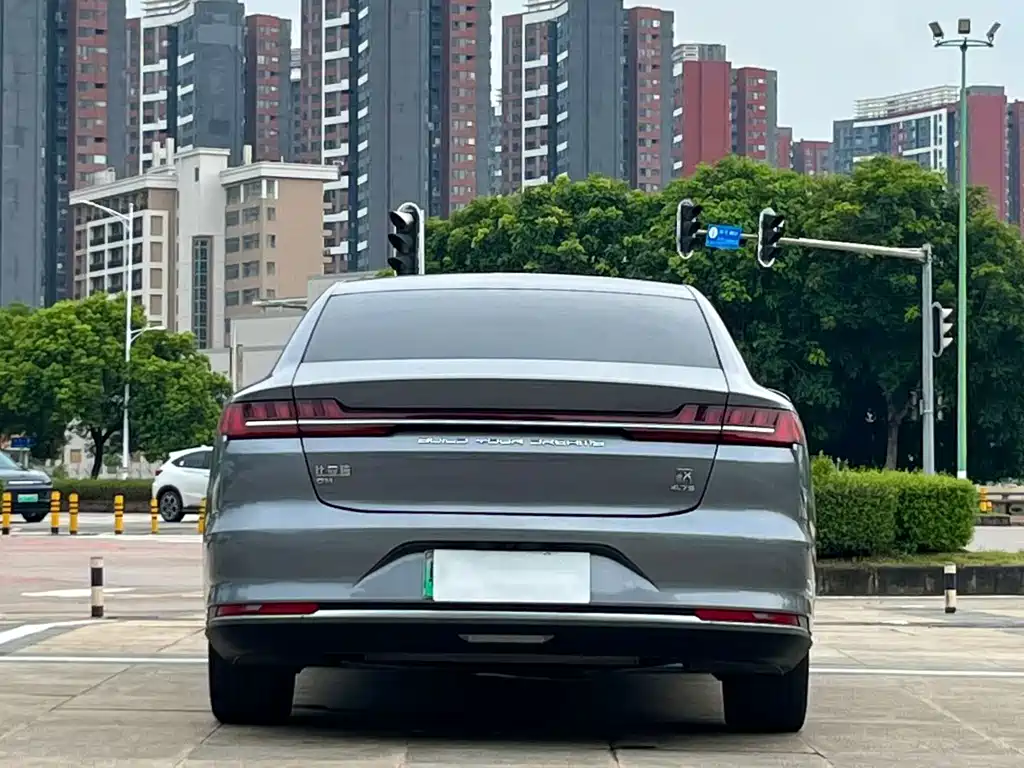 BYD Han — миниатюра 8