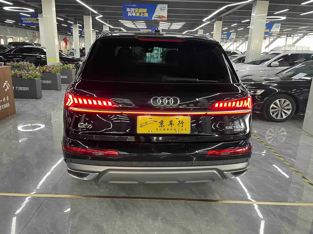 Audi Q7 — миниатюра 12