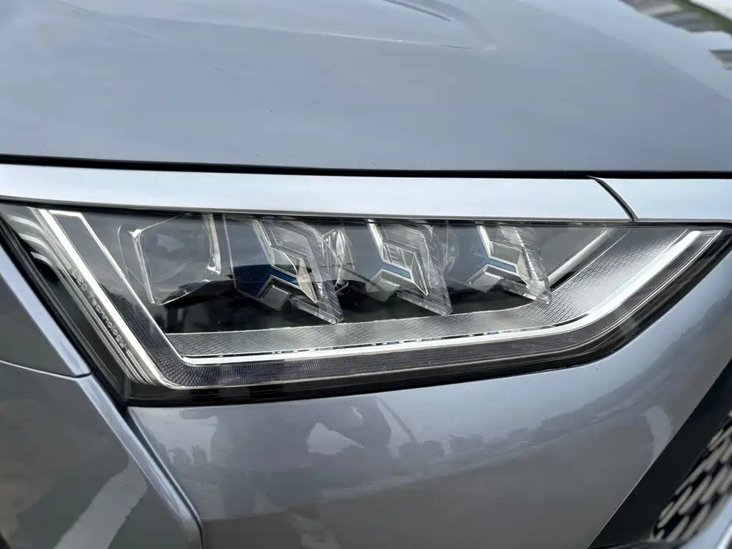 BYD Han — миниатюра 17