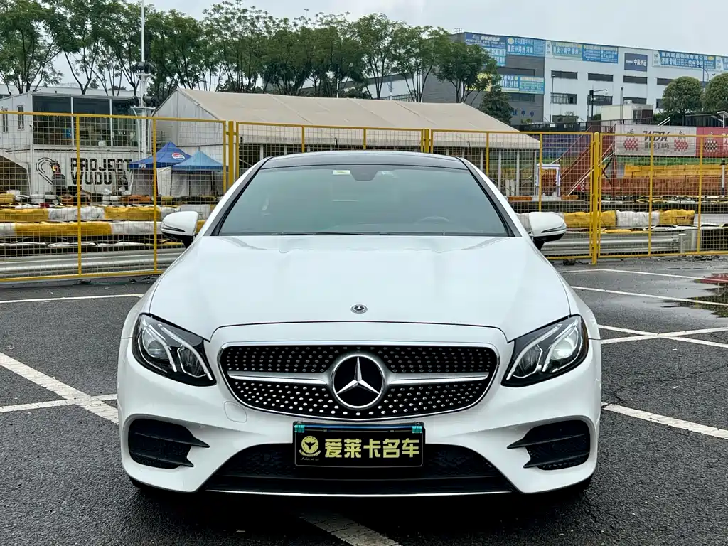 MERCEDES-BENZ E CLASS