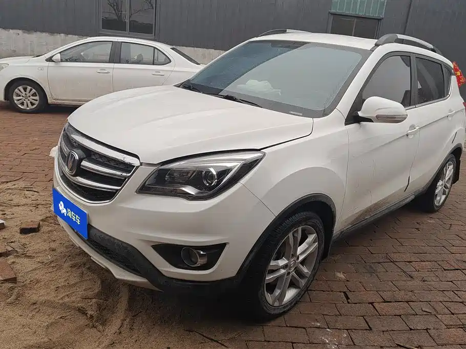 CHANGAN CS35