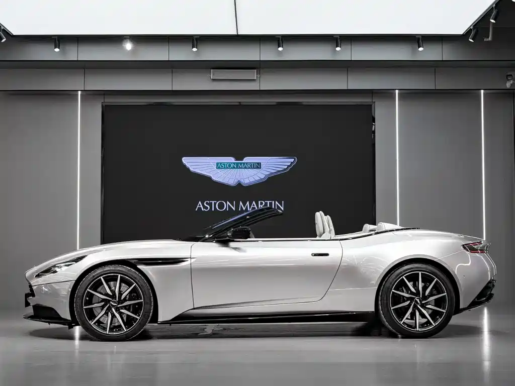 Aston Martin DB11 2023 4.0T V8 Volante