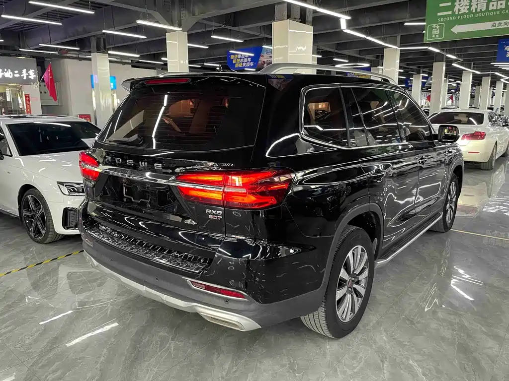 Roewe RX8 — миниатюра 5