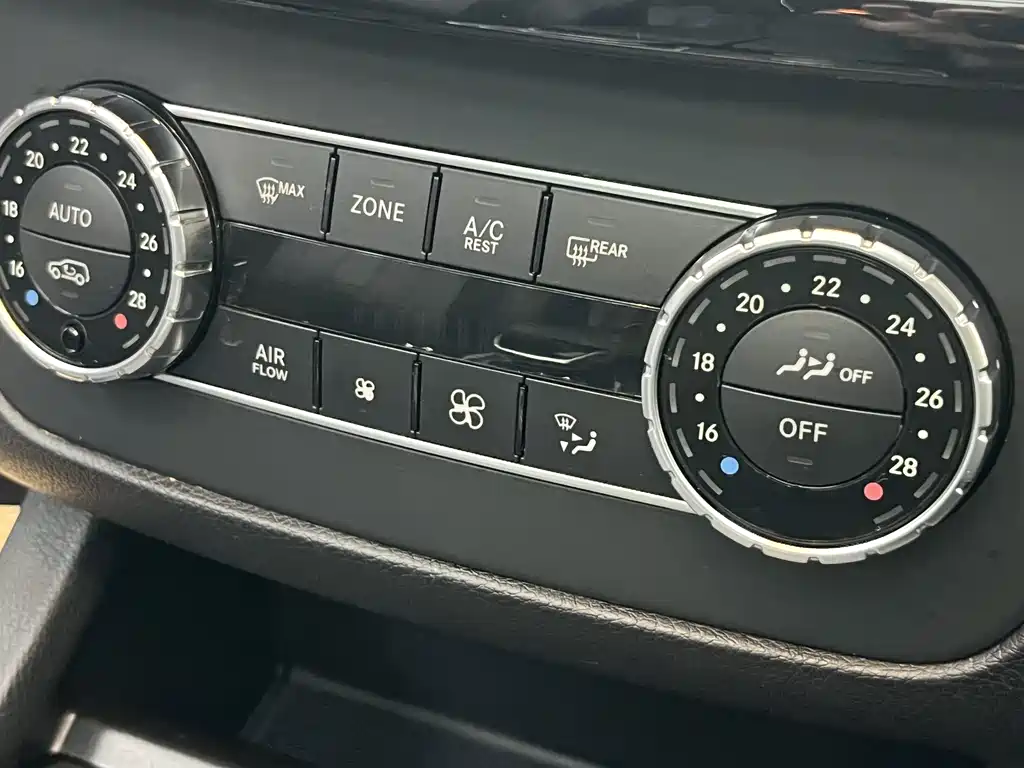 Mercedes-Benz GLS — миниатюра 19