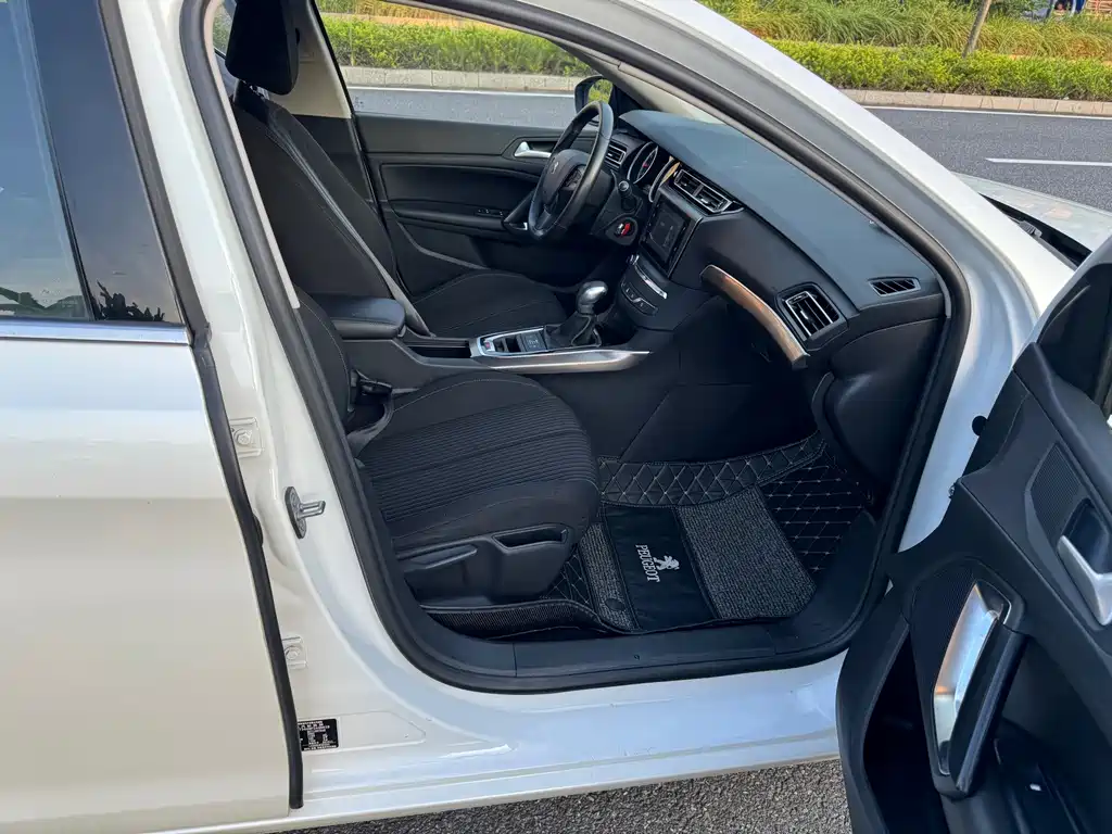 Peugeot 408 — миниатюра 10