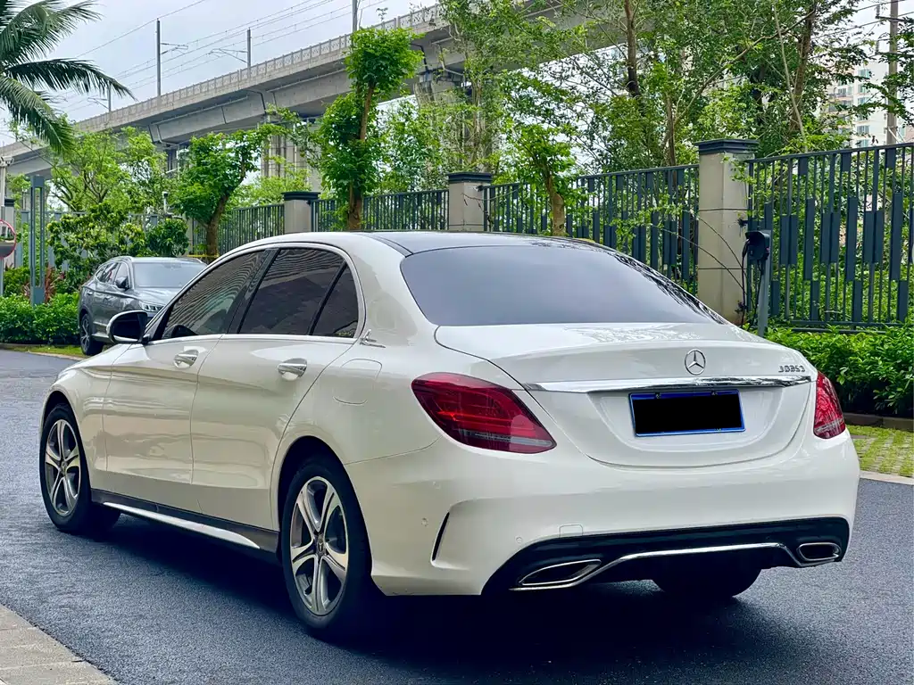 MERCEDES-BENZ C CLASS