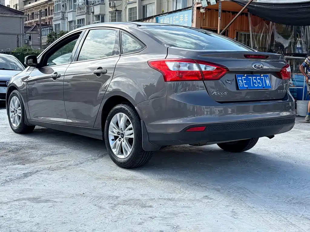 Ford Focus — миниатюра 6