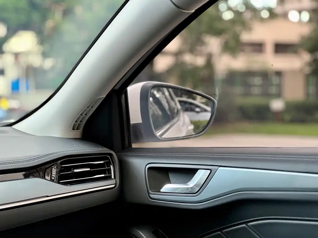 Ford Focus Active — миниатюра 9