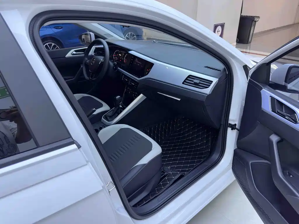 Volkswagen Polo 2021 Plus 1.5L AT