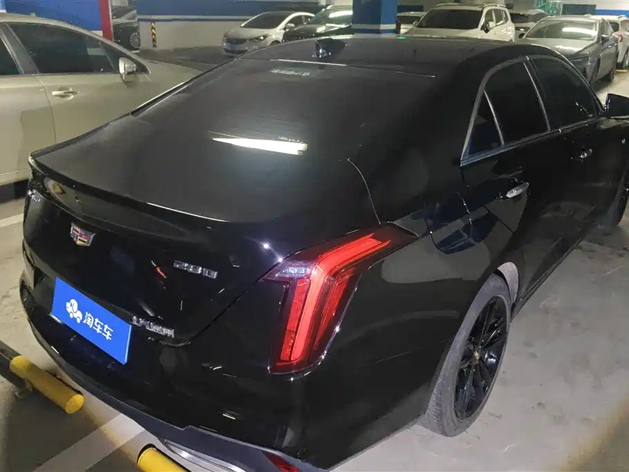 CADILLAC CT4