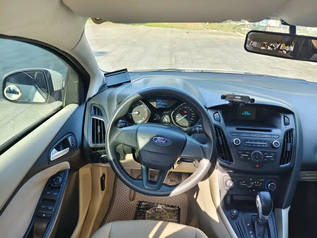 Ford Focus — миниатюра 8