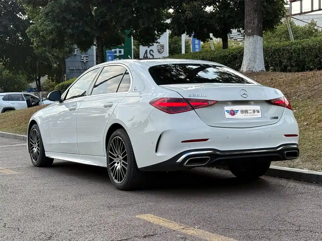 MERCEDES-BENZ C CLASS